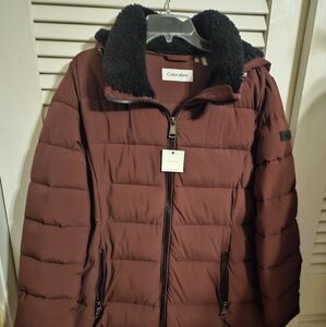 COPY - Calvin klein XL Burgundy long puffer hooded coat